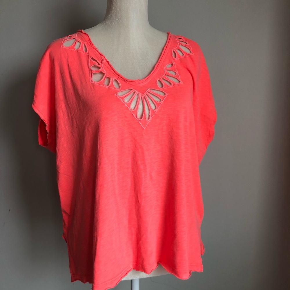 Free People cut out tee size XS